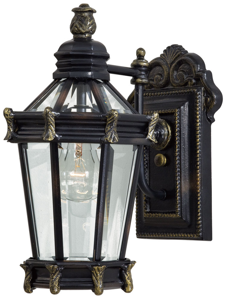 Stratford HallÃ¢â€žÂ¢ - 1 Light Outdoor Wall Mount